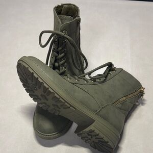 GBG Los Angeles Green Combat Boots